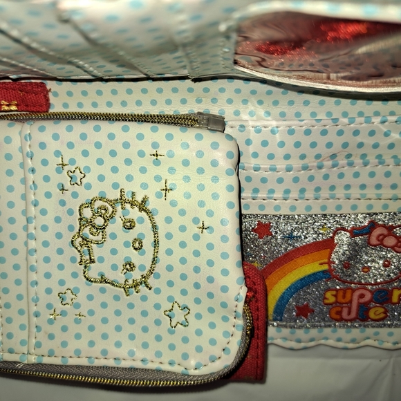 Loungefly Hello Kitty Wallet NWT - Picture 4 of 5
